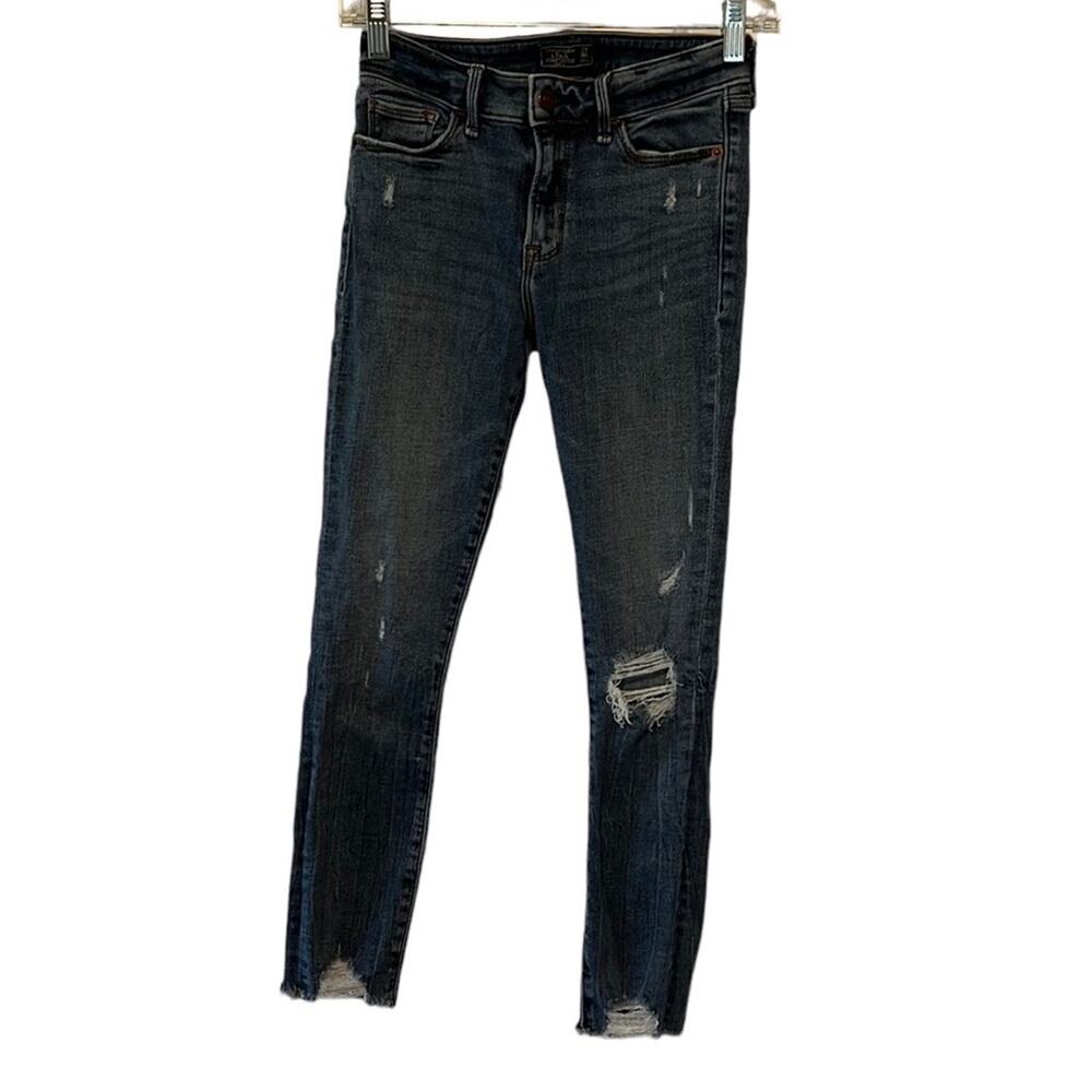 Abercrombie & Fitch Harper Low Rise Ankle Distressed Jeans